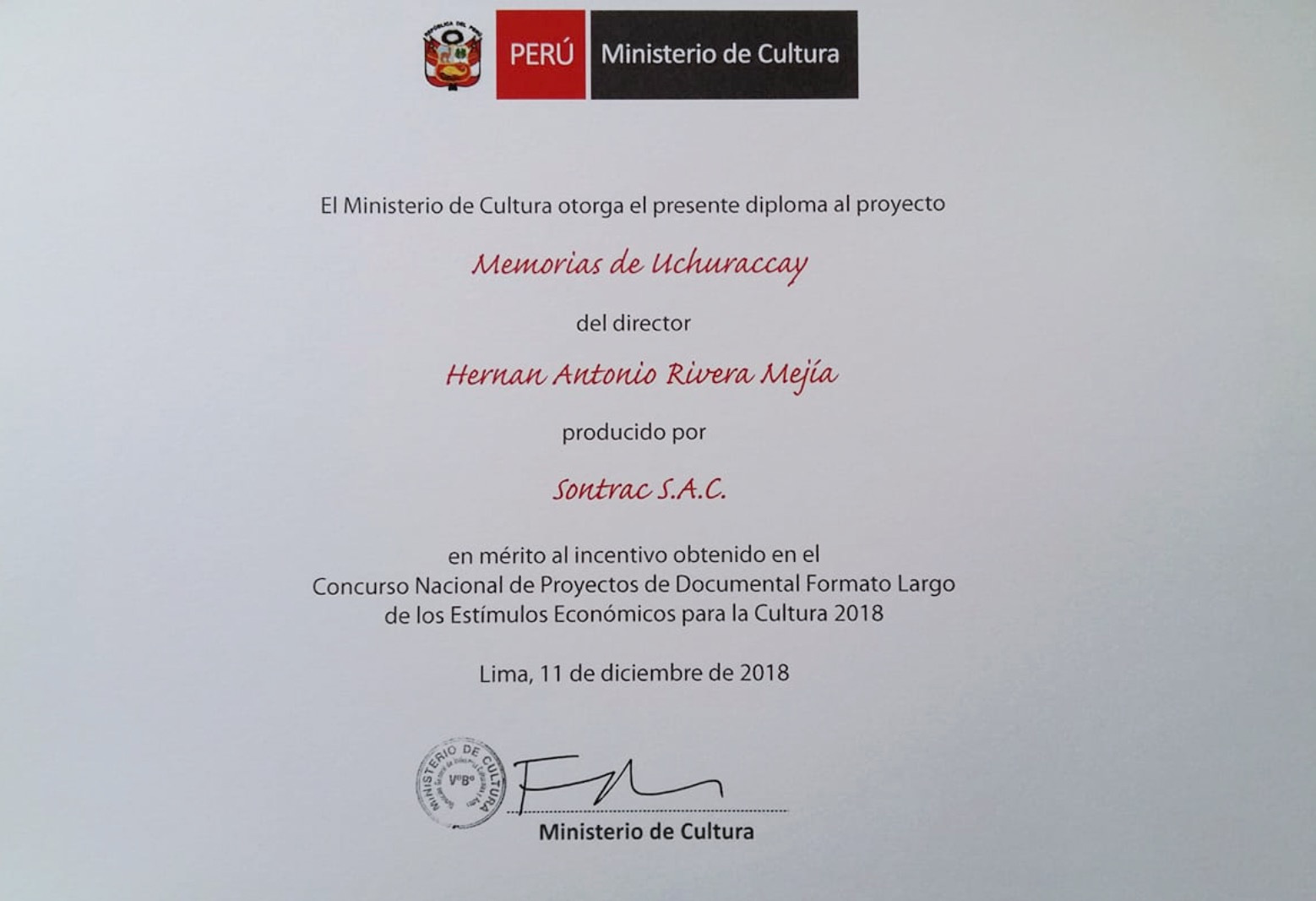 Capture d’écran 2021-12-12 à 15.02_edited.jpg